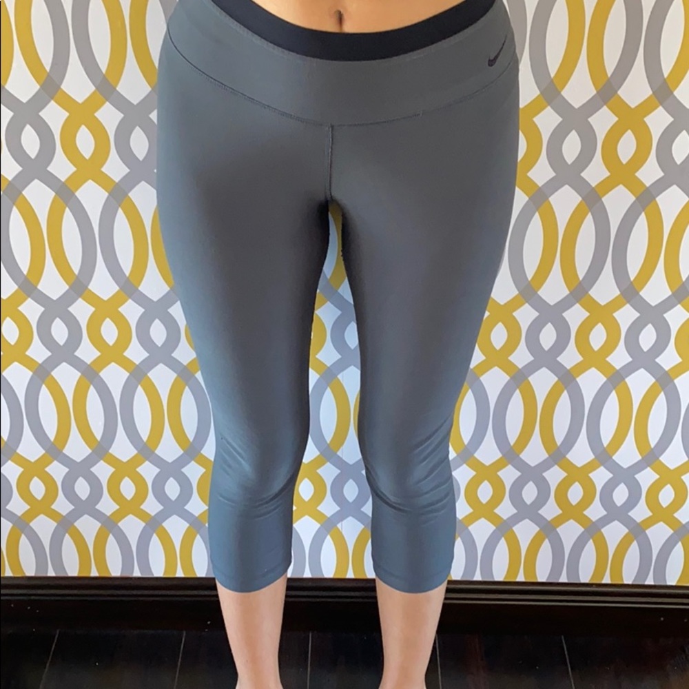 Cropped Nike leggings